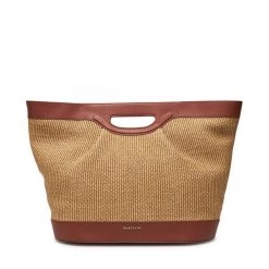 Torebka Marciano Guess. Brązowe torebki klasyczne damskie Marciano Guess, z aplikacjami, bez dodatków. Za 639.99 zł.