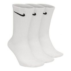 Lekkie Skarpetki Codzienne Unisex Dla Dorosłych Z Logo (zestaw 3 Sztuk). Białe skarpetki damskie Nike, bez wzorów. Za 119.99 zł.