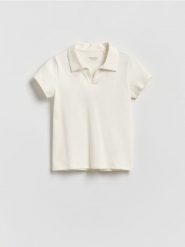 T-shirt z kołnierzykiem - złamana biel. Koszulki dziewczęce Reserved, bez wzorów, z bawełny, bez ramiączek. Za 29.99 zł.