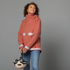 Ciepła kurtka przeciwdeszczowa na rower miejski damska Btwin 540 odblaskowa. Brązowe kurtki damskie B'TWIN, m, bez kaptura. Za 399.99 zł.