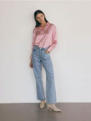 Koszula w zwierzęcy wzór - wielobarwny. Koszule damskie Reserved, l, bez wzorów, z tkaniny, bez kołnierzyka, bez ramiączek. W wyprzedaży za 79.99 zł.