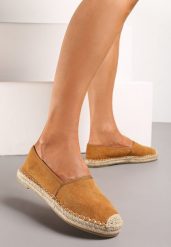 Camelowe Espadryle Kleorelia. Brązowe espadryle damskie Born2be, bez wzorów, bez obcasa, na płaskiej podeszwie. Za 54.99 zł.