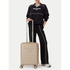 Walizka kabinowa Reebok. Brązowe walizki Reebok, bez wzorów. Za 229.99 zł.