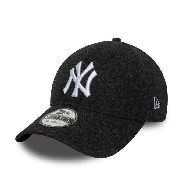 Czapka z daszkiem New Era New York Yankees 9Twenty. Czarne czapki męskie New Era, bez wzorów, z materiału. Za 135.00 zł.