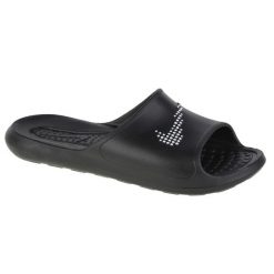 Klapki basenowe damskie Nike Victori One Slide. Czarne klapki damskie Nike, bez wzorów, z materiału, bez obcasa. Za 259.99 zł.