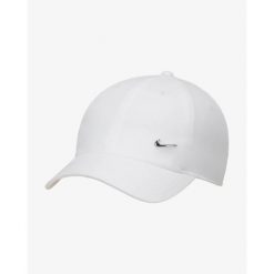 Czapka z daszkiem Nike Dri-Fit Club Unstructured Metal Swoosh. Białe czapki męskie Nike, bez wzorów. Za 109.99 zł.