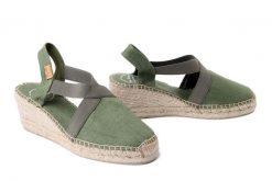TONI PONS TER forest, sandały damskie. Zielone sandały damskie Toni Pons, bez wzorów, bez obcasa. Za 220.92 zł.