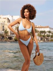 Dół od bikini - błękitny. Niebieskie bikini damskie Sinsay, bez wzorów. Za 19.99 zł.