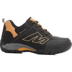 Czarne Buty Sportowe Found. Czarne buty sportowe na co dzień męskie Born2be, ze skóry, bez zapięcia. Za 109.99 zł.