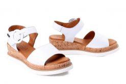 PIAZZA 910319-03 weiss, sandały damskie. Białe sandały damskie Piazza, bez wzorów, bez obcasa. Za 254.92 zł.