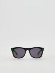 Okulary przeciwsłoneczne Minecraft - czarny. Czarne okulary przeciwsłoneczne dziecięce Reserved. Za 39.99 zł.