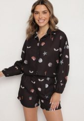 Czarny Komplet z Wiskozą Koszula i Szorty z Motywem Morskim Reivienne. Czarne koszule damskie Born2be, z aplikacjami, z wiskozy, eleganckie. Za 159.99 zł.