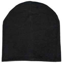 S.Oliver Męska czapka 97.809.92.3450. 9999 Black. Czarne czapki męskie S.Oliver, bez wzorów. W wyprzedaży za 60.00 zł.