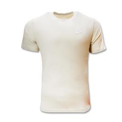 Koszulka sportowa Nike Club T-shirt. Białe bluzki sportowe damskie Nike, l, bez wzorów, bez ramiączek. Za 72.00 zł.