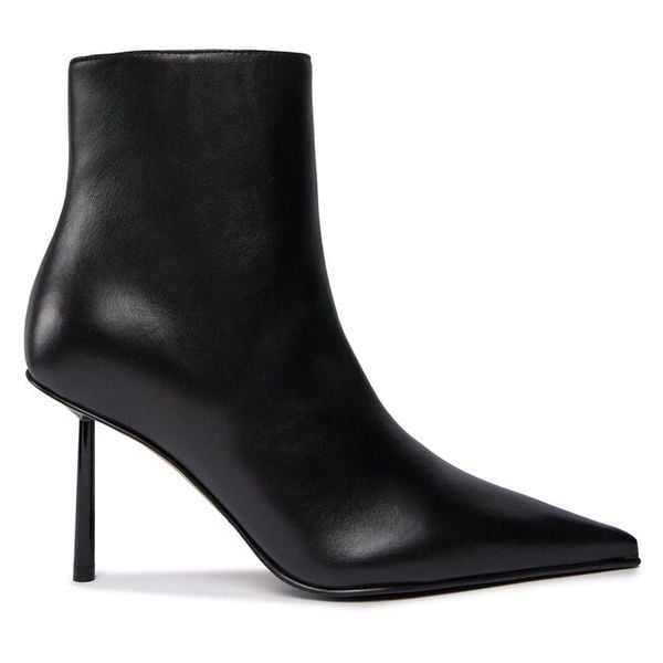 Botki Le Silla. Czarne botki damskie LE SILLA, bez obcasa, na szpilce, bez zapięcia. Za 3,269.00 zł.