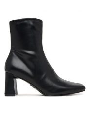 Steve Madden Botki Hurst SM11003498 Czarny. Czarne botki damskie Steve Madden, ze skóry, bez obcasa, na słupku, bez zapięcia. Za 429.99 zł.