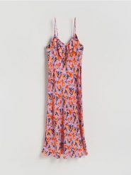 Sukienka midi z wiskozy - wielobarwny. Sukienki damskie Reserved, l, bez wzorów, z wiskozy, bez kołnierzyka, bez ramiączek, midi, dopasowane. Za 179.99 zł.