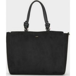 Parfois - Torebka. Czarne torebki klasyczne damskie Parfois, bez wzorów, z materiału, duże, bez dodatków. Za 149.90 zł.