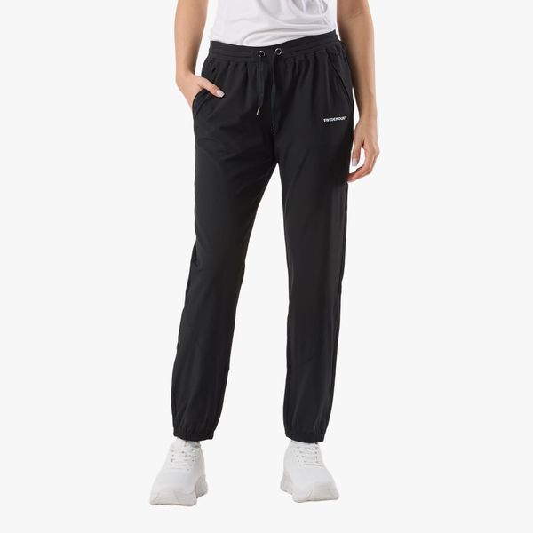 Spodnie treningowe trening damska Swedemount Womens Training Pants. Czarne spodnie dresowe damskie SWEDEMOUNT, xl, z materiału, na fitness i siłownię. Za 179.99 zł.