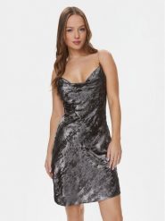 Guess Sukienka koktajlowa Akilina W4RK77 WFQA0 Kolorowy Slim Fit. Sukienki damskie Guess, xl, z aplikacjami, z syntetyku, wizytowe, bez kołnierzyka, bez ramiączek. Za 389.99 zł.