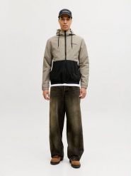 Jack & Jones Kurtka przejściowa w kolorze beżowo-czarnym rozmiar: L. Brązowe kurtki męskie Jack & Jones, l, bez wzorów, bez kaptura. Za 124.95 zł.