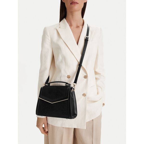 Torebka Nine West. Czarne torebki klasyczne damskie Nine West, bez wzorów, bez dodatków. Za 249.99 zł.