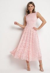 Różowa Koronkowa Sukienka o Rozkloszowanym Kroju z Odkrytymi Plecami Nelamia. Czerwone sukienki damskie Born2be, na co dzień, m, bez wzorów, z jeansu, eleganckie, bez kołnierzyka, bez ramiączek, maxi, rozkloszowane. W wyprzedaży za 159.99 zł.