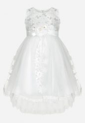 Biała Elegancka Sukienka z Wiązanym Paskiem i Motywem Róż z Tiulowym Dołem Adenie. Białe sukienki dziewczęce Born2be, z aplikacjami, z koronki, bez ramiączek. Za 34.99 zł.
