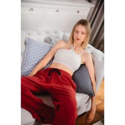 Spodnie do jogi Moonholi Ivy Sweatpants z szerokimi nogawkami. Czerwone spodnie dresowe damskie MOONHOLI, bez wzorów. Za 349.00 zł.
