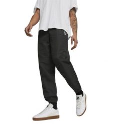 Spodnie Do Joggingu Męskie Cargo Classics. Czarne spodnie materiałowe męskie Puma, bez wzorów, z materiału. Za 119.00 zł.