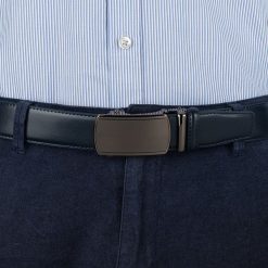 Pasek męski skórzany 3,5 cm klamra automatyczna Beltimore granatowy 03-577 : Kolory - granatowy, Rozmiar pasków - r.105-120 cm. Niebieskie paski męskie bez wzorów, ze skóry, wizytowe. Za 64.99 zł.