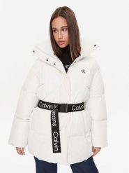 Calvin Klein Jeans Kurtka zimowa J20J221903 Biały Relaxed Fit. Białe kurtki damskie Calvin Klein Jeans, na zimę, l, bez wzorów, z jeansu, bez kaptura. Za 1,189.00 zł.
