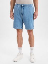 Calvin Klein Jeans dżinsowe szorty bermudy Mężczyźni Bawełna niebieski, 36. Niebieskie szorty męskie Calvin Klein Jeans, z bawełny, bez kołnierzyka. Za 229.95 zł.