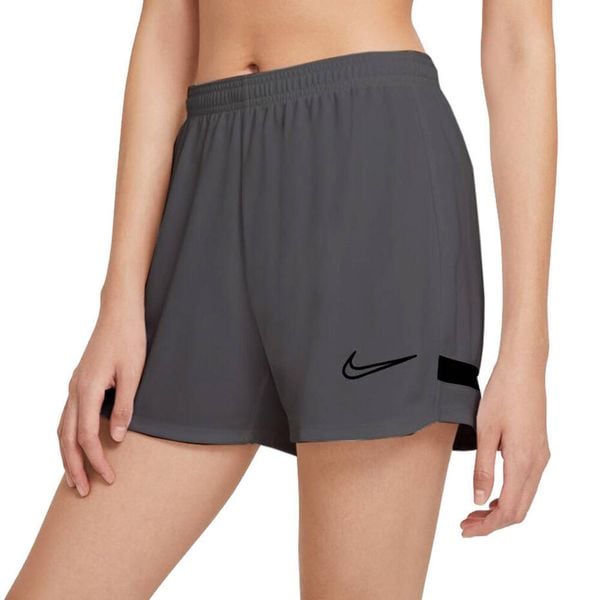 Damskie Spodenki Dri FIT Academy Shorts. Szare szorty damskie Nike, bez wzorów, sportowe. Za 65.99 zł.