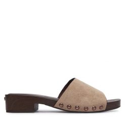 Klapki Tamaris. Brązowe klapki damskie Tamaris, bez wzorów, bez obcasa. Za 259.99 zł.