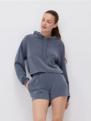 Szorty z wiskozą - ciemnoszary. Szare szorty damskie Reserved, bez wzorów, z dzianiny. Za 59.99 zł.