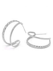 MOODE Kolczyki-półkreole "Honorine" rozmiar: onesize. Kolczyki damskie MOODE, ze stali. Za 39.99 zł.