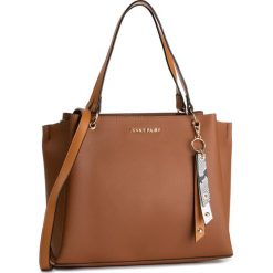 Torebka JENNY FAIRY - RX1075 Camel. Brązowe torebki klasyczne damskie Jenny Fairy, bez wzorów, ze skóry ekologicznej, duże, bez dodatków. Za 119.99 zł.