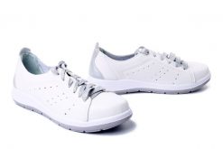 INBLU WG-51 0BS bianco-argent, półbuty damskie. Białe półbuty damskie Inblu, bez wzorów, bez obcasa. Za 119.90 zł.