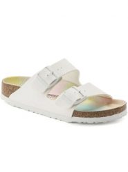 Birkenstock Klapki "Arizona" w kolorze białym rozmiar: 38. Białe klapki damskie Birkenstock, bez wzorów, bez obcasa. Za 384.45 zł.