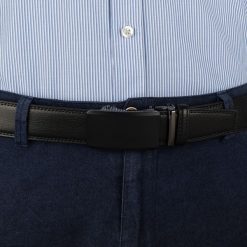 Pasek męski skórzany 3,5 cm klamra automatyczna Beltimore czarny 59-593 : Kolory - czarny, Rozmiar pasków - r.110-125 cm. Czarne paski męskie bez wzorów, ze skóry, wizytowe. Za 64.99 zł.
