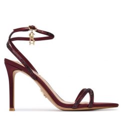 Sandały Steve Madden. Czerwone sandały damskie Steve Madden, bez wzorów, bez obcasa, na szpilce. Za 519.99 zł.
