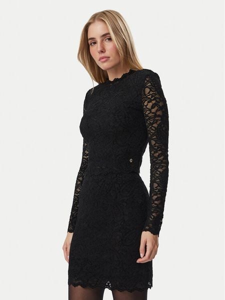 Guess Bluzka W6BP30 K6382 Czarny Regular Fit. Czarne bluzki damskie Guess, xl, z aplikacjami, bez kołnierzyka, bez ramiączek. Za 344.99 zł.