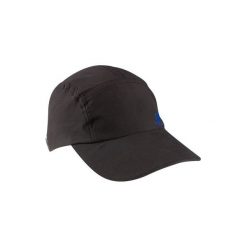 Czapka z daszkiem fitness. Czarne czapki męskie DOMYOS, bez wzorów, z materiału. W wyprzedaży za 14.99 zł.