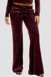 JUICY COUTURE Śliwkowe spodnie dresowe damskie Layla Low Rise, Rozmiar M. Fioletowe spodnie dresowe damskie Juicy Couture, m, bez wzorów, z dresówki. Za 499.99 zł.