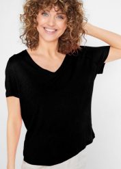 T-shirt z czystego lnu. Zielone t-shirty damskie bonprix, bez wzorów, ze lnu, bez kołnierzyka. Za 114.99 zł.