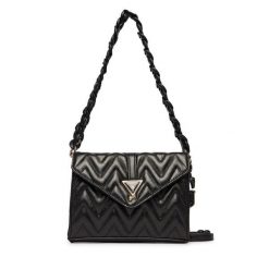 Torebka Guess. Czarne torebki klasyczne damskie Guess, z aplikacjami, bez dodatków. Za 289.99 zł.