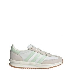 Buty RUN 70s 2.0. Białe obuwie trekkingowe damskie Adidas. W wyprzedaży za 277.00 zł.