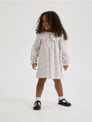 Wzorzysta sukienka - wielobarwny. Sukienki dziewczęce Reserved, bez wzorów, z bawełny, bez ramiączek. Za 75.99 zł.