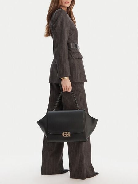 GINO ROSSI Torebka EO-KY-183 Czarny. Czarne torebki klasyczne damskie Gino Rossi, bez wzorów, z materiału, bez dodatków. Za 329.99 zł.